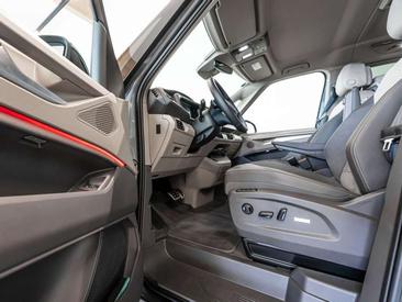 Volkswagen Multivan EHybrid 4Motion Style — photo 22
