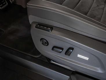 Volkswagen Multivan EHybrid 4Motion Style — photo 26