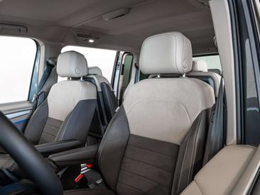 Volkswagen Multivan EHybrid 4Motion Style — photo 27