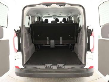 Volkswagen Multivan — photo 8