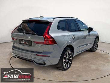 Volvo XC60 B5 R-Design — photo 4