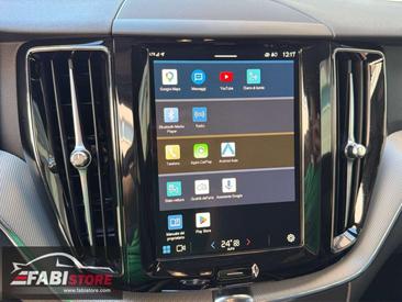 Volvo XC60 B5 R-Design — photo 18