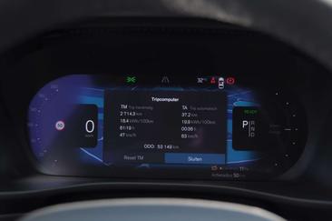 Volvo C40 Recharge PLUS — photo 15