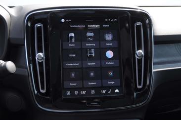 Volvo C40 Recharge PLUS — photo 23