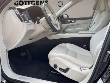Volvo XC60 B4 Core — photo 7