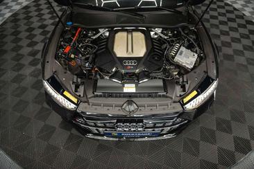 Audi RS7 4.0 TFSI — photo 45
