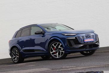 Audi SQ6 E-tron EDITION-ONE-BLUE — photo 8