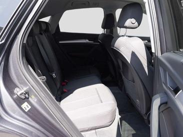 Audi Q5 Sportback S Line 40 TDI — photo 10