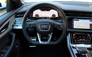 Audi Q8 S Line 50 TDI — photo 13