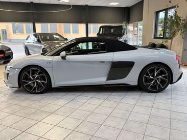Audi R8 Spyder 5.2 FSI — photo 12
