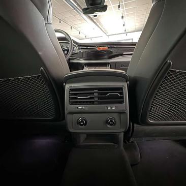 Audi Q8 S Line 30 TDI — photo 10
