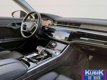 Audi A8 60 TFSIe — photo 12