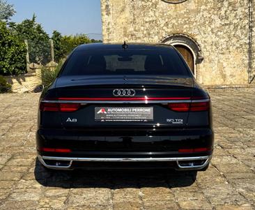 Audi A8 50 TDI — photo 9