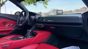 Audi R8 Performance Cabriolet — photo 12