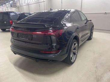 Audi E-tron Sportback — photo 4