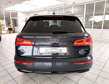 Audi Q5 S Line 40 TFSI — photo 8