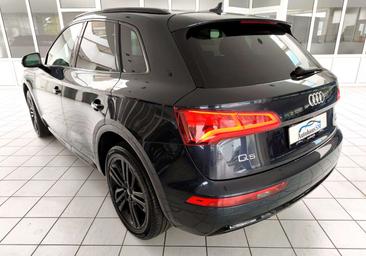 Audi Q5 S Line 40 TFSI — photo 9
