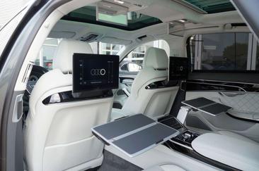 Audi A8 60 TFSI — photo 14