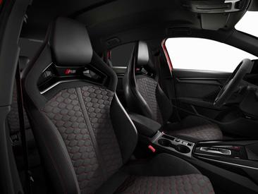 Audi RS3 — photo 4
