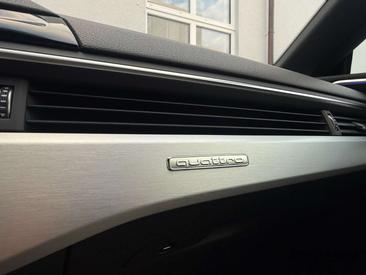 Audi S5 Sportback 30 TDI — photo 34
