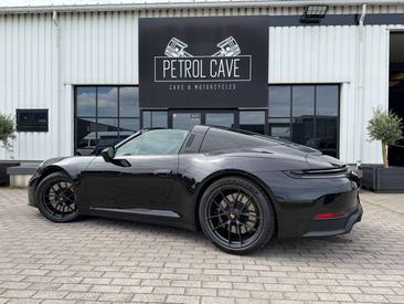 Porsche 992 I Carrera GTS — photo 2