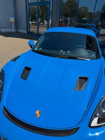 Porsche 718 Cayman GT4 RS — photo 12