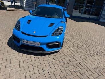 Porsche 718 Cayman GT4 RS — photo 13