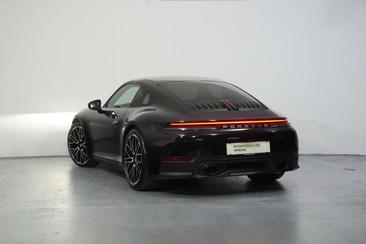 Porsche 992 II Carrera 4S — photo 3