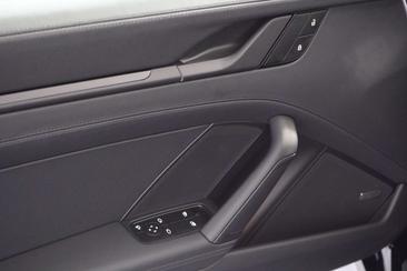 Porsche 992 II Carrera 4S — photo 11