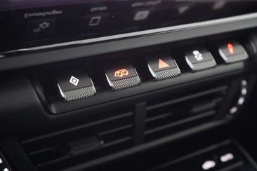 Porsche 992 II Carrera 4S — photo 25
