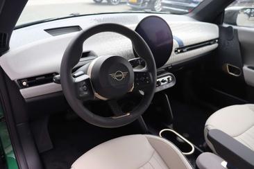 Mini Hatch Favoured Cooper SE — photo 10