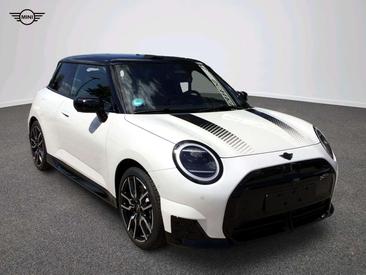 Mini Cooper SE JCW — photo 14