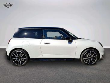 Mini Cooper SE JCW — photo 2
