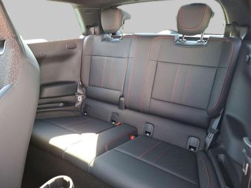 Mini Cooper SE JCW — photo 17