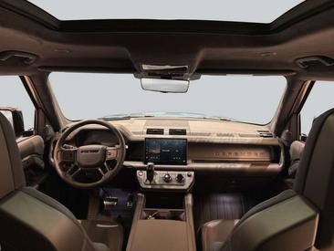 Land Rover Defender 110 5-türig Grey P635 OCTA 467 KW — photo 4