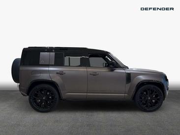 Land Rover Defender 110 5-türig Grey P635 OCTA 467 KW — photo 6