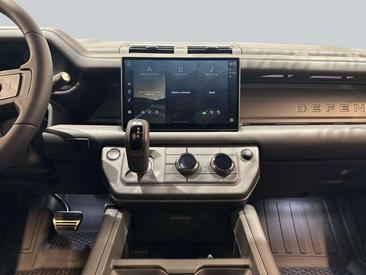 Land Rover Defender 110 5-türig Grey P635 OCTA 467 KW — photo 14
