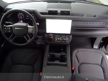 Land Rover Defender 90 X-Dynamic SE Black 3.0D I6 200 CV AWD Auto — photo 4