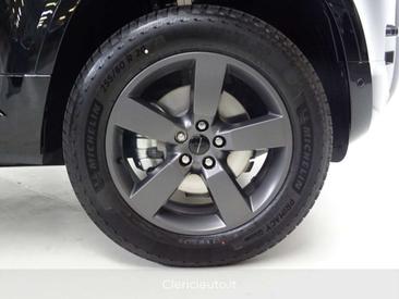 Land Rover Defender 90 X-Dynamic SE Black 3.0D I6 200 CV AWD Auto — photo 9