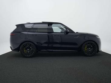 Land Rover Range Rover Sport Carbon Ceramic Brakes | Black 4.4 P635 SV Edition Two — photo 5