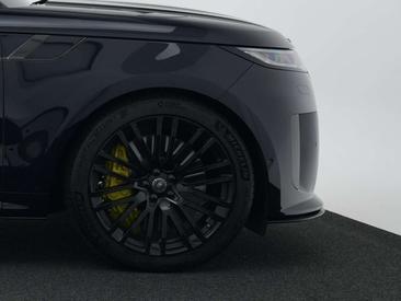 Land Rover Range Rover Sport Carbon Ceramic Brakes | Black 4.4 P635 SV Edition Two — photo 7
