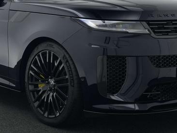 Land Rover Range Rover Sport Carbon Ceramic Brakes | Black 4.4 P635 SV Edition Two — photo 10