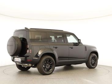 Land Rover Defender 110 P400e PHEV AWD S Aut. Black — photo 12