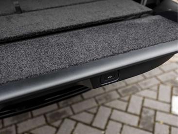 Land Rover Range Rover Autobiography 3.0 P550e PHEV — photo 37