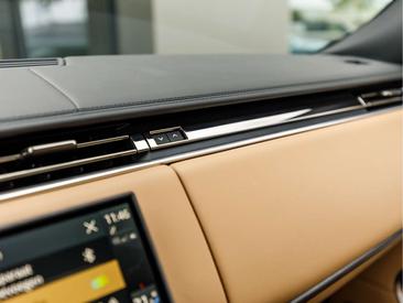 Land Rover Range Rover Autobiography 3.0 P550e PHEV — photo 47