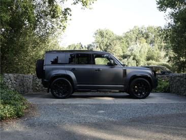 Land Rover Defender 110 Octa Edition One Grey 4.4 P635 — photo 3