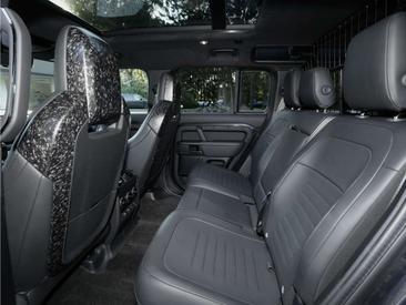 Land Rover Defender 110 Octa Edition One Grey 4.4 P635 — photo 8