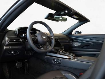 Aston Martin Vanquish Volante — photo 2