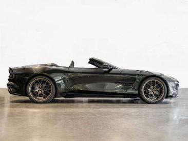 Aston Martin Vanquish Volante — photo 12
