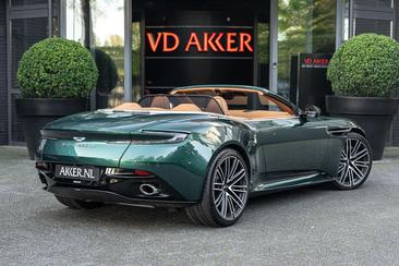 Aston Martin DB12 Volante V8 Sport Plus — photo 2